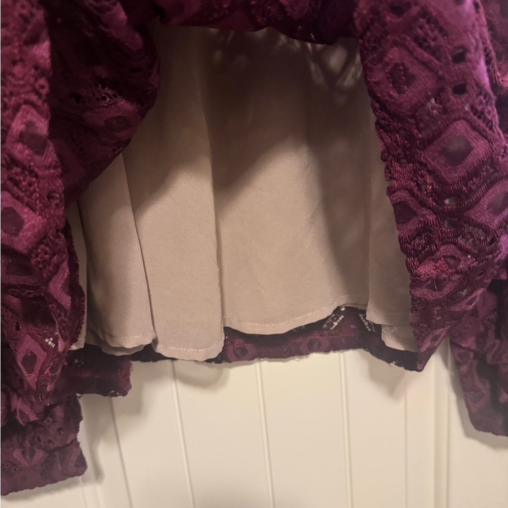 Neiman Marcus Plum Lace Blouse - Picture 2 of 5